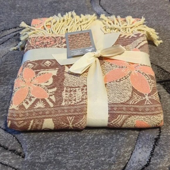 Disney Parks Moana Spotlight Kakamora Waves Flowers Throw brand new - Picture 3 of 16